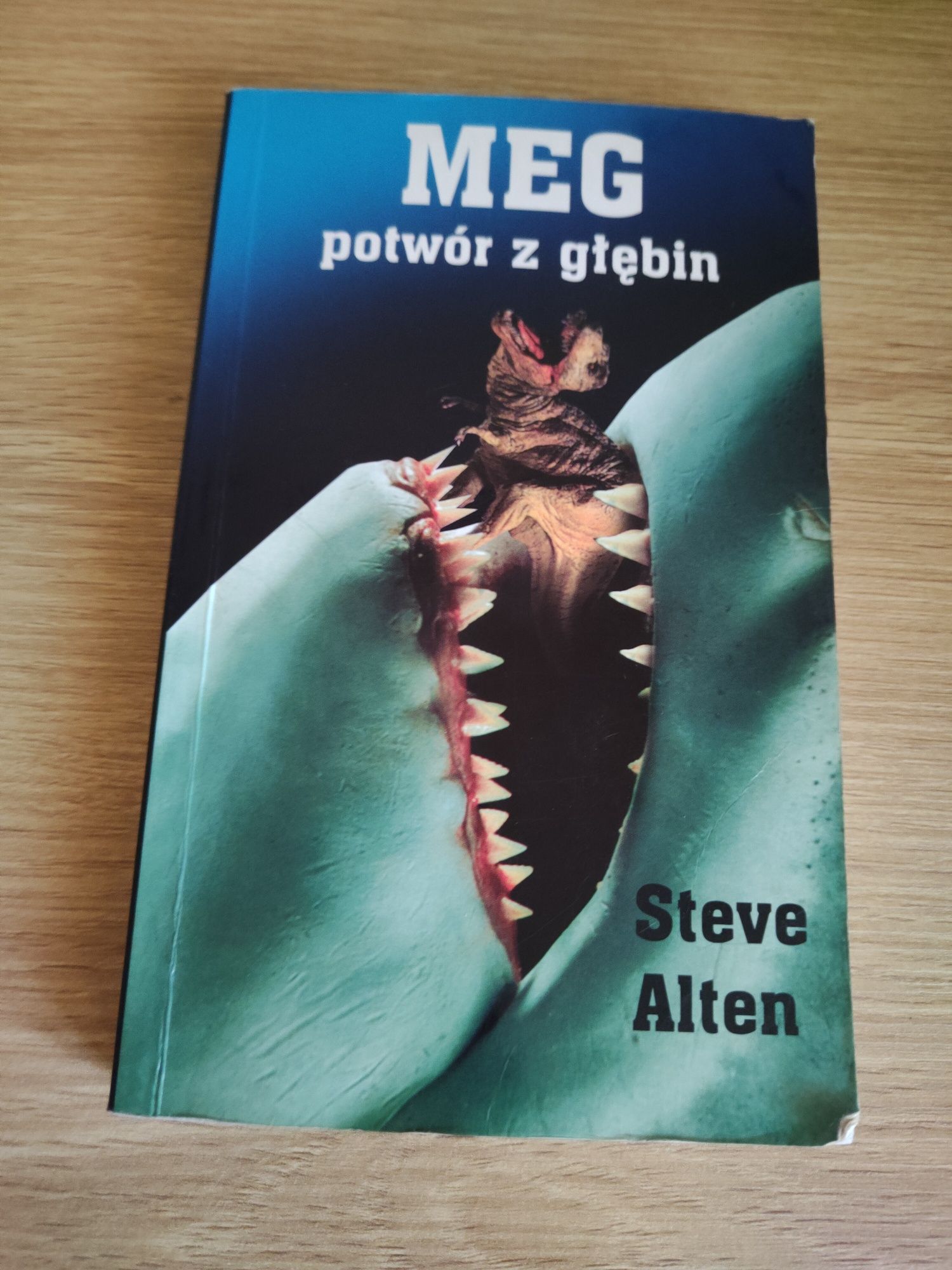 Steve Alten "Meg. Potwór z głębin"