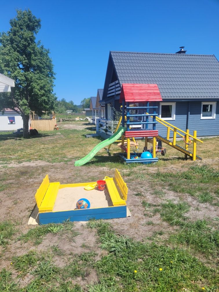 Domki drewniane całoroczne przy Marinie w Wapnicy