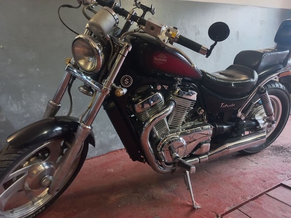 Продам надійного улюбленця SUZUKI intruder 400