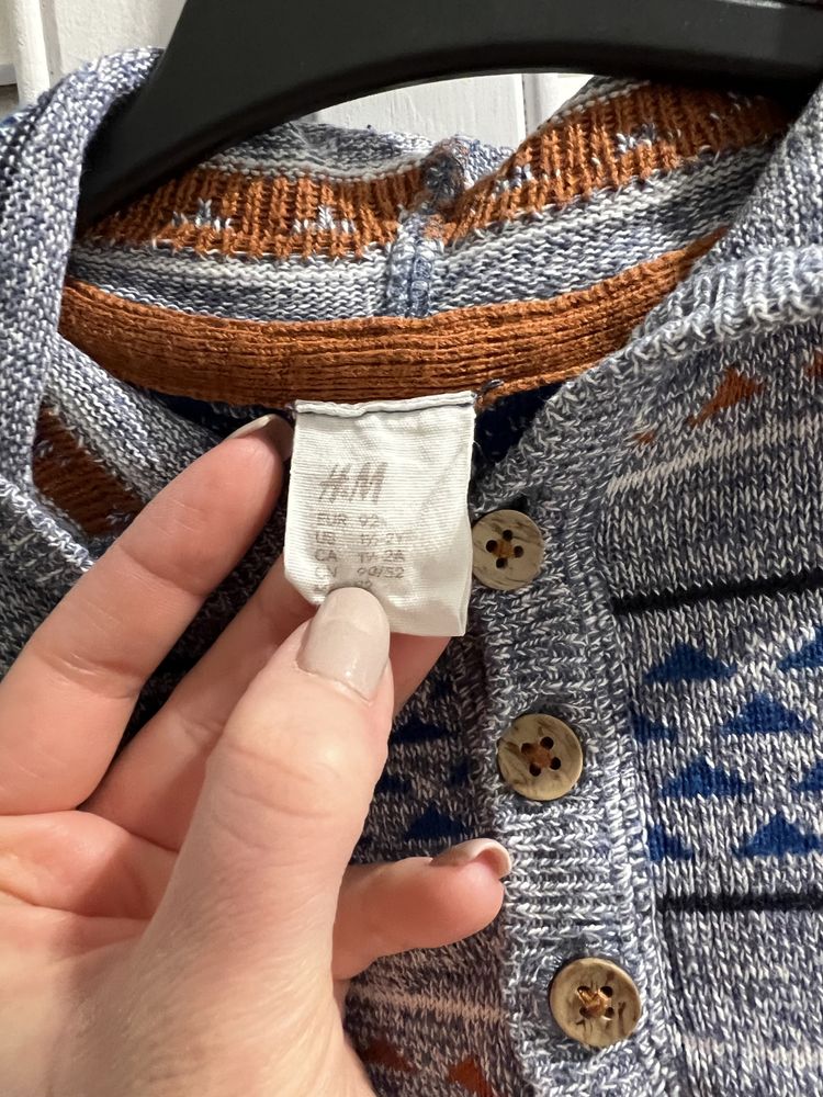 Sweter chłopięcy H&M r.92 wzorki paski