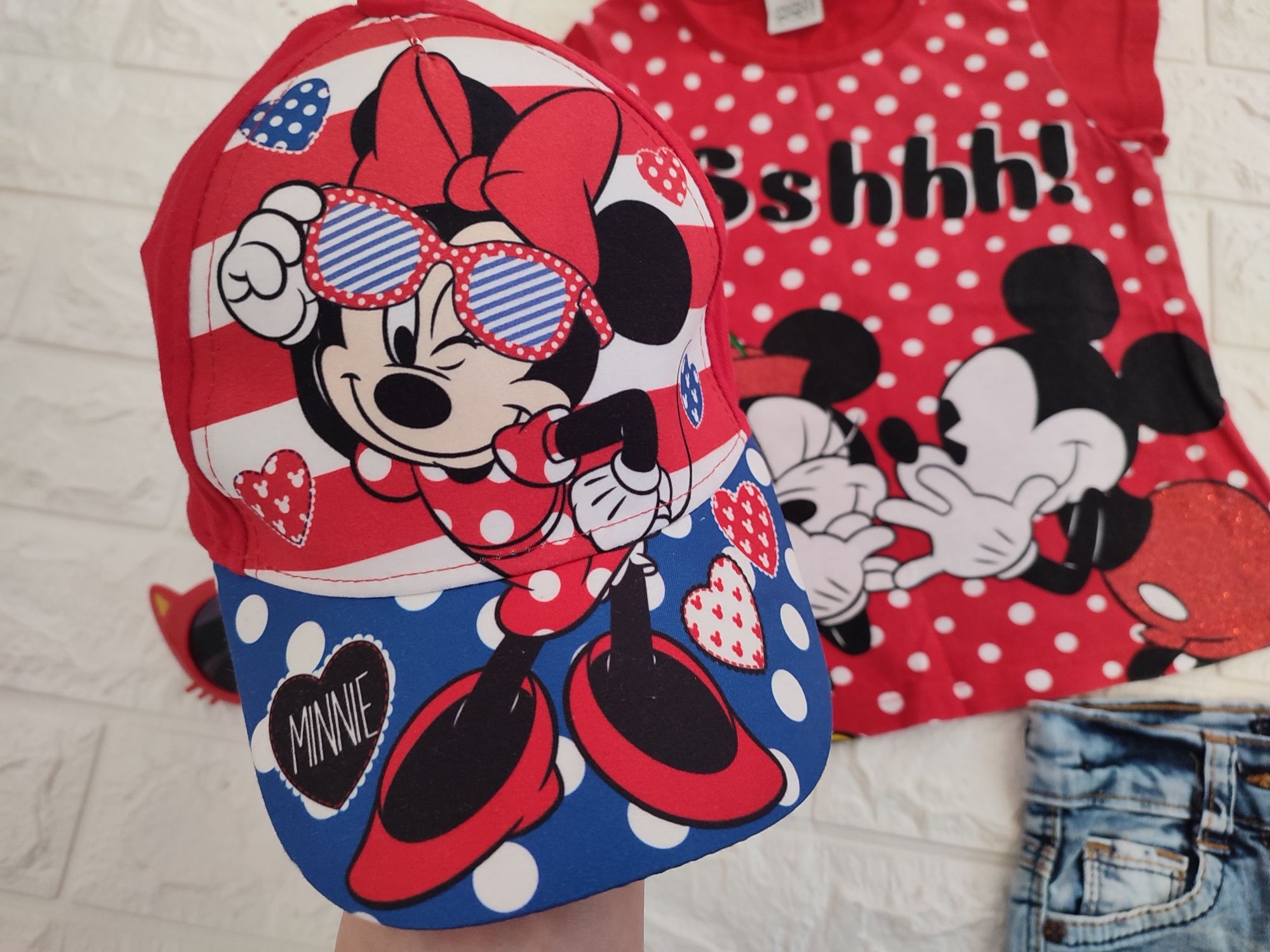 Новая класснная кепка Disney Minnie mouse от 2,5 и до 7  лет