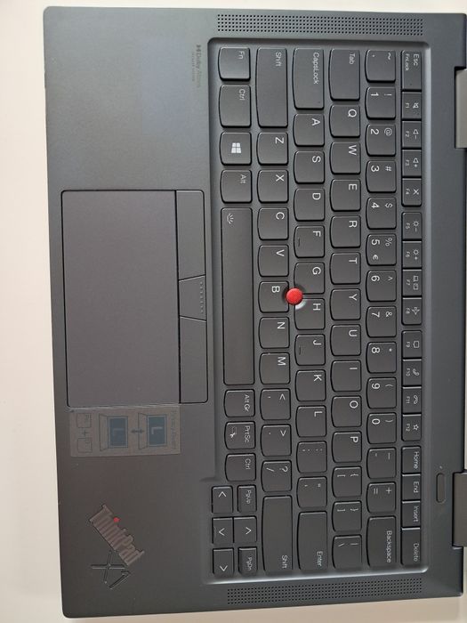 Lenovo ThinkPad X1 Yoga 6gen I7-1185G7 3.0 GHz/ 32GB RAM/ 512GB ssd