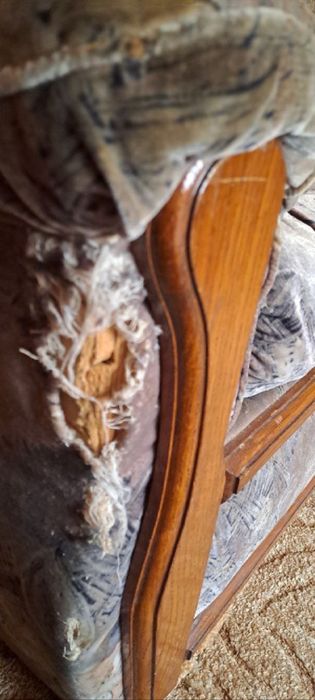 Диван для вітальні