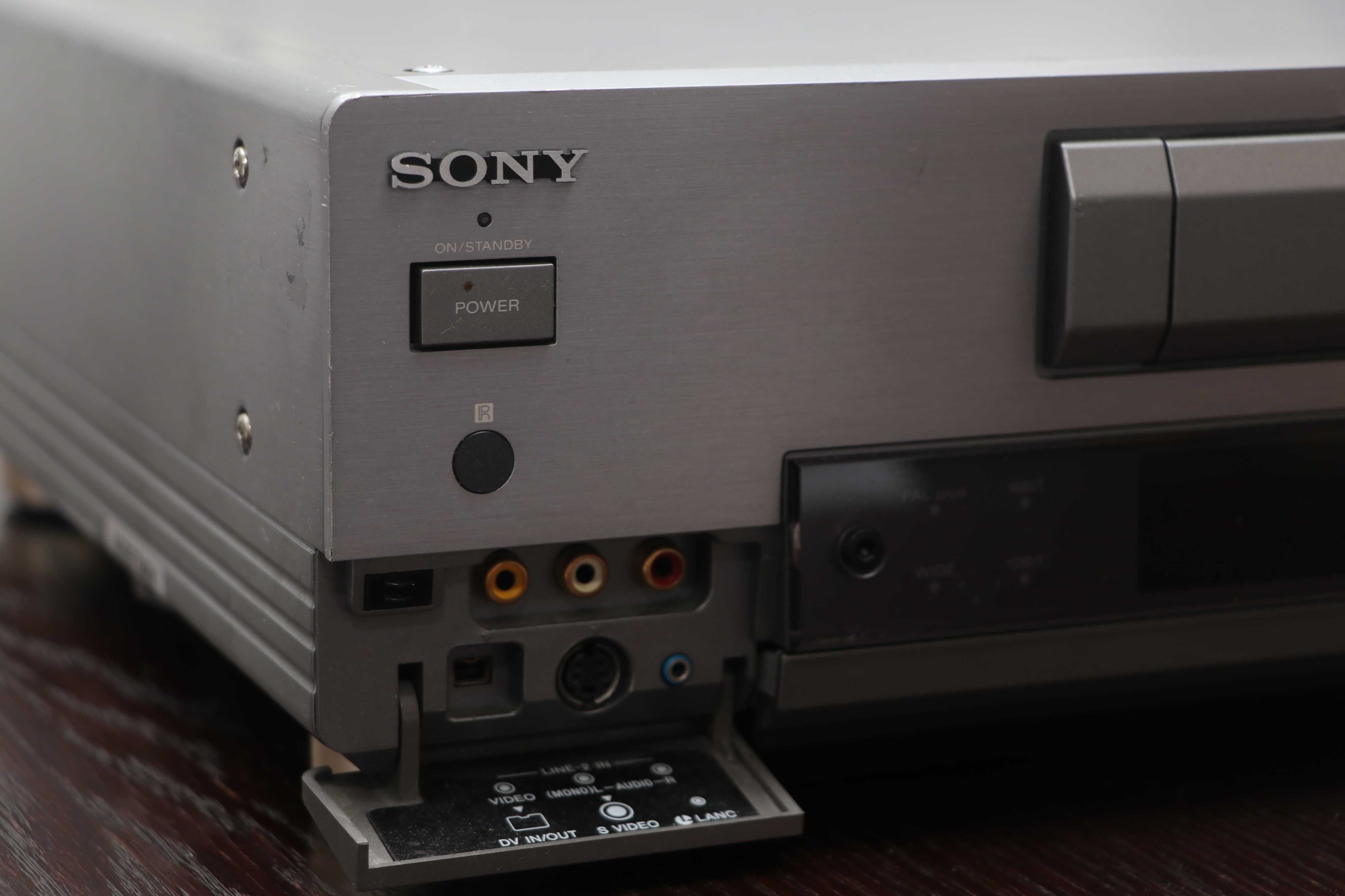 Sony DHR-1000VC profesjonalny magnetowid