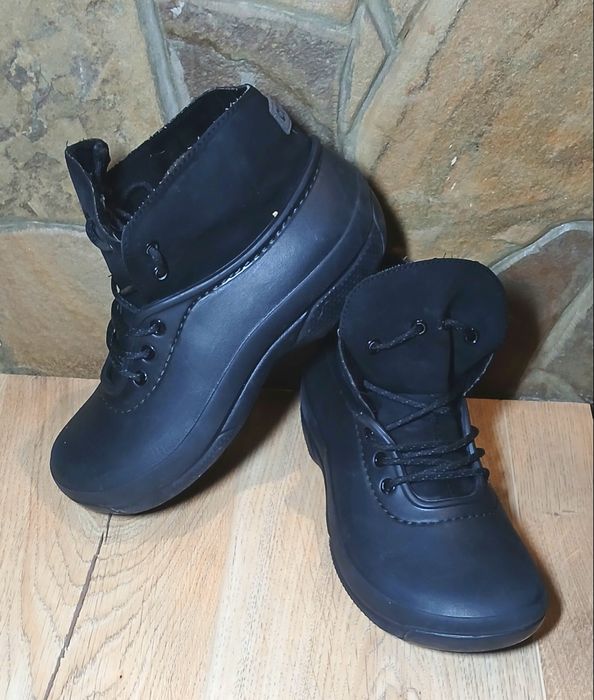 Crocs AllCast II Boot (Черные, W8/M6).
​Размер: 38-39