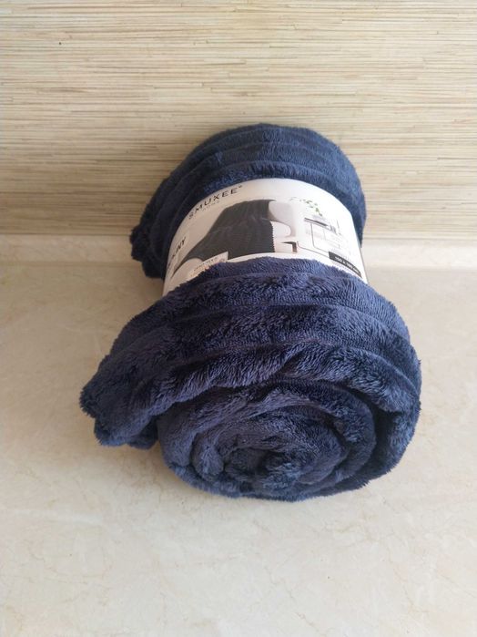 NAJTANIEJ Koc Dekoracyjny Kocyk Narzuta 150 x 180 cm GRANATOWY Wysyłka