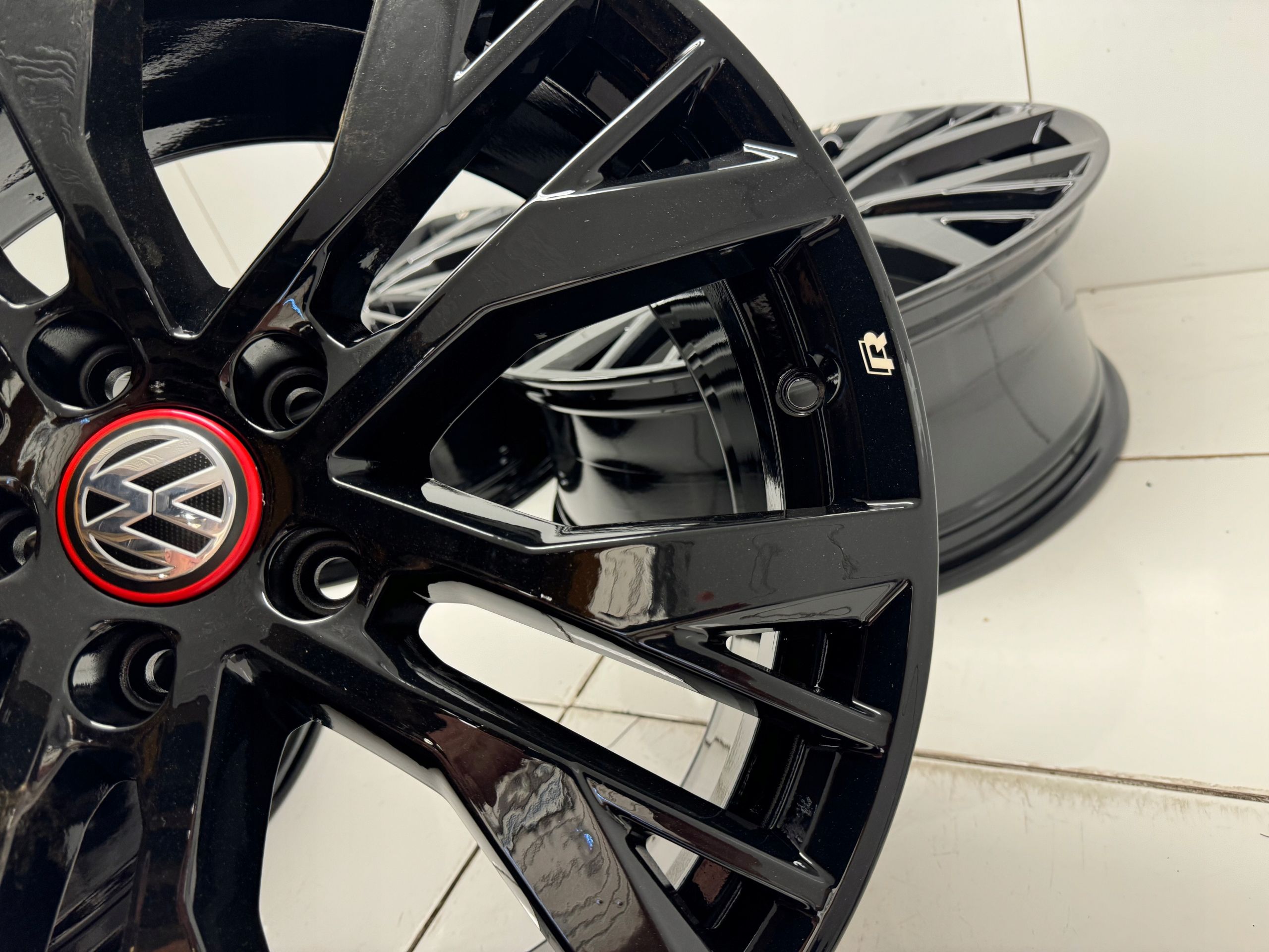 Felgi 19 VW golf Vii Gti 5G0 7.5Jx19H2 Et51 5x112 r Line Idealne