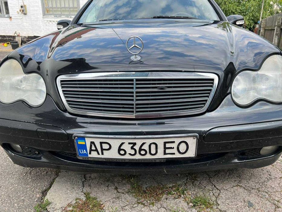 Mercedes-Benz C-Class 2003 2.2 Дизель