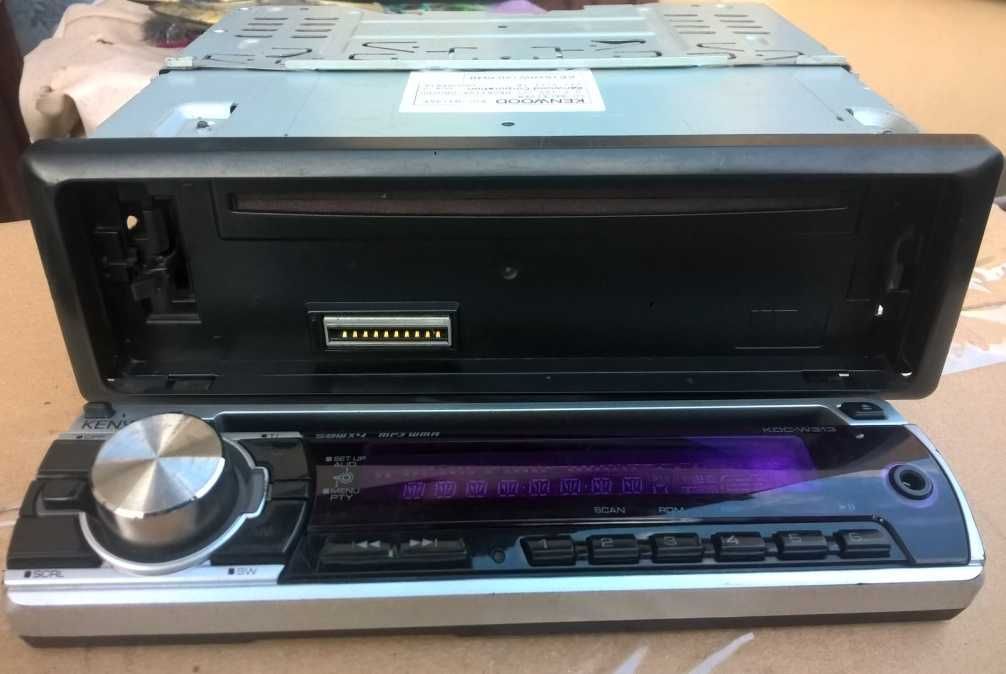RADIO-RDS-CD/AUX/Subwo KENWOOD 4x50W MP3/WMA ID3-Text EQ3 Loudnes Bass