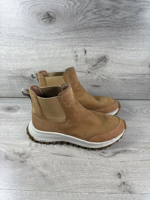 Clarks жіночі сапоги на осінь шкіра 39 розмір