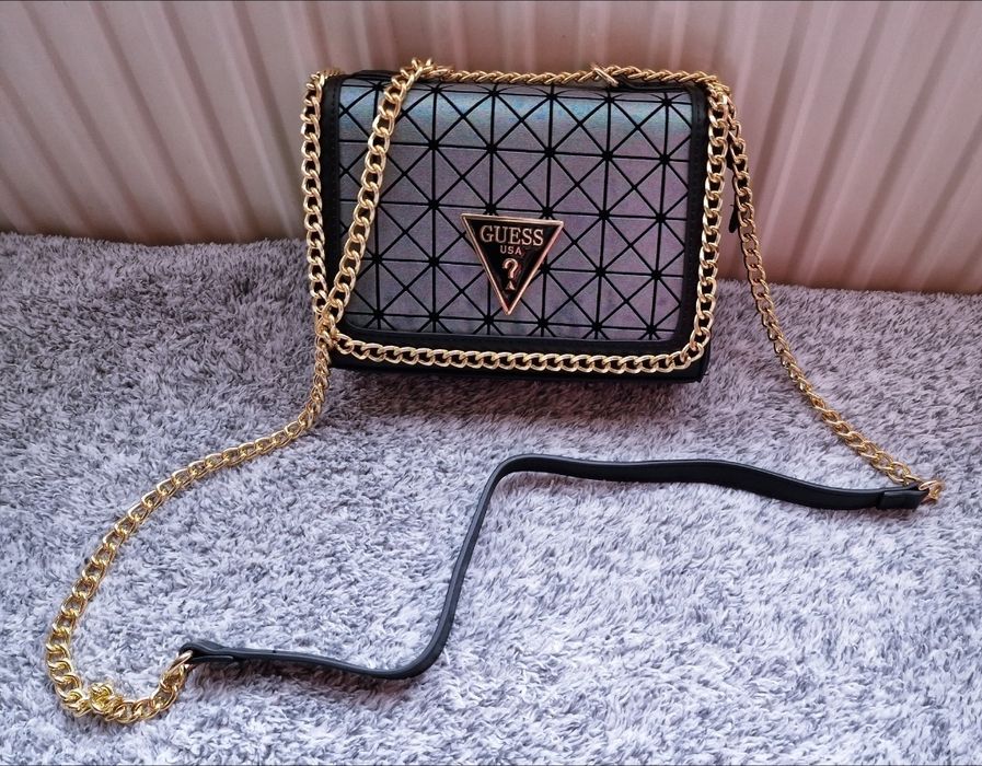 Logowana torebka Guess z łańcuszkiem nowa