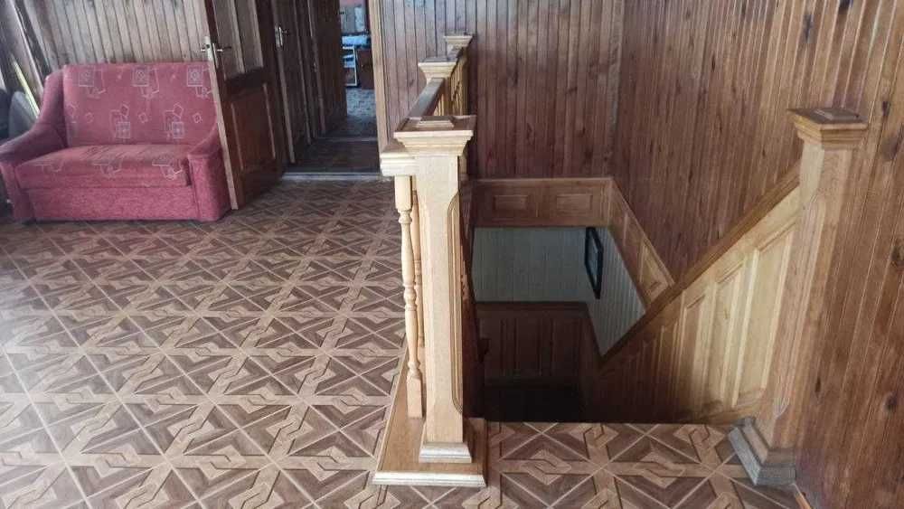 (13) Продам просторий капітальний будинок в с.Сухий Лиман.