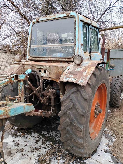 Продам трактор МТЗ-82 по запчастинах