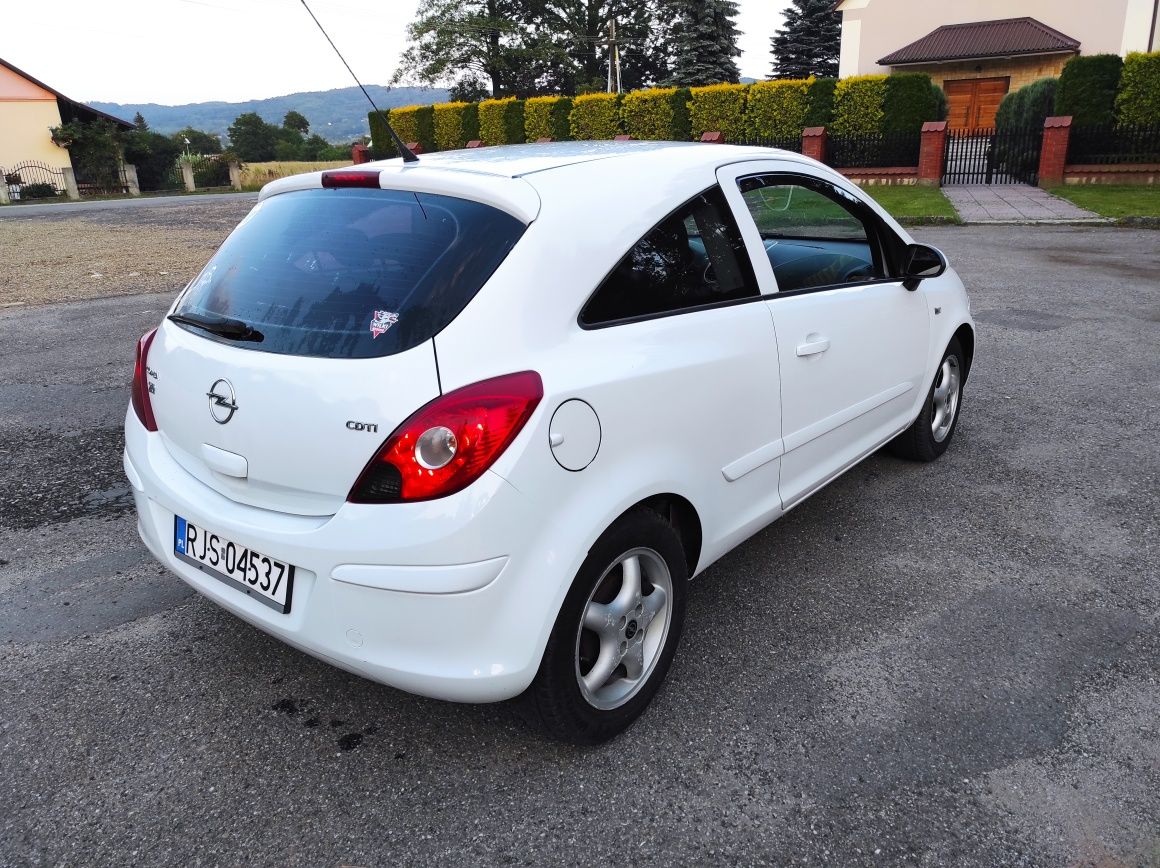 Opel Corsa 1.3 multijet 2008r
