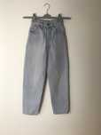 Jasne jeansy mom jeans z wysokim stanem, prawdziwy vintage