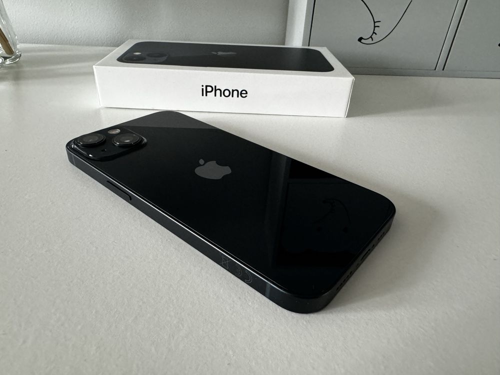 Apple iPhone 13 256GB Midnight