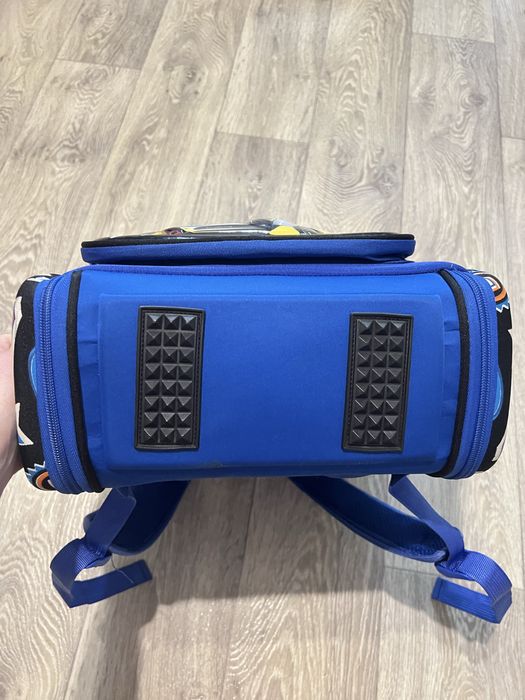 Продам  портфель