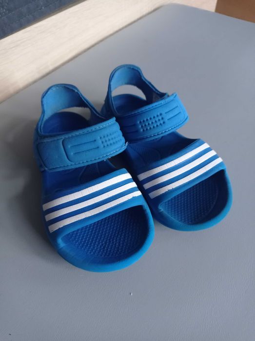 Sandałki chłopięce Adidas r 26