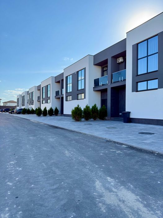 Продаж таунхаусу 125м2 закрите містечко біля озера Святище Осокорки