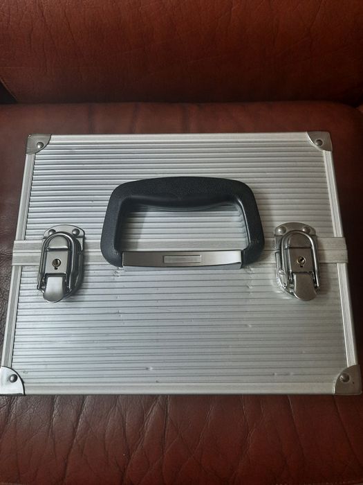 Mala maquiagem, cosmetica