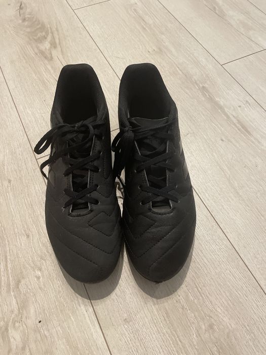 Korki pilkarskie Adidas rozmiar 44