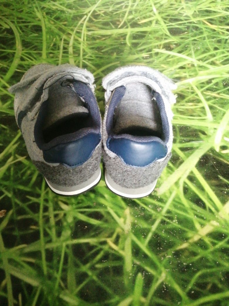 Adidasy dla chłopca r. 24