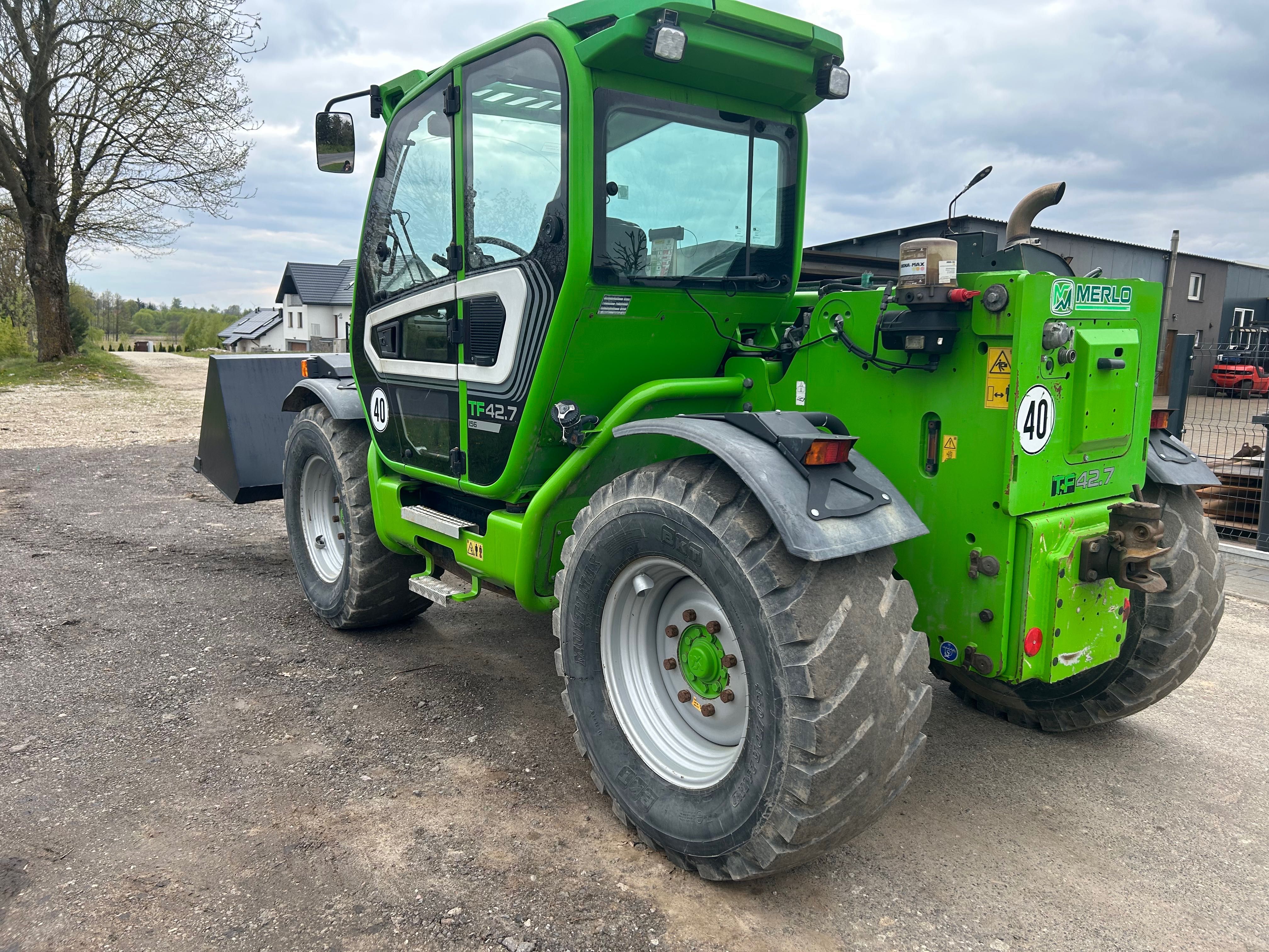 merlo TF42.7 2016 rok z Niemiec nowa lyzka i paleciak JCB manitou Cat