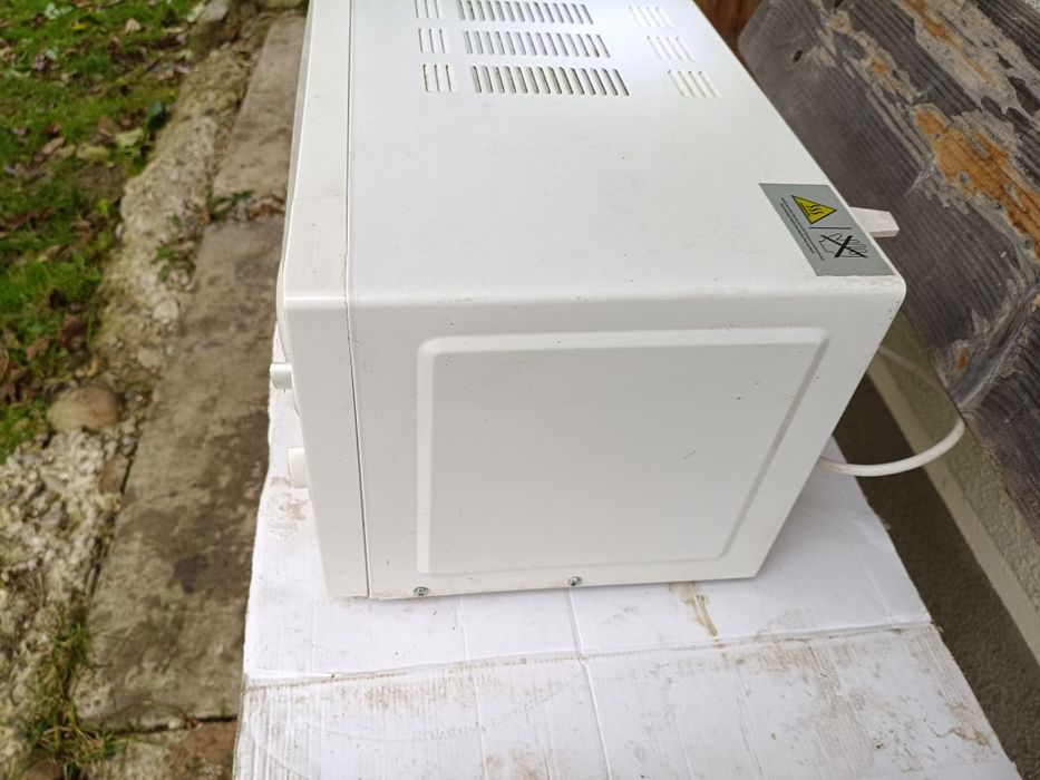 Мікрохвильова піч