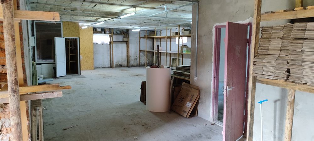 Продаж комерційного комплексу вул.  Максима Залізняка 25а