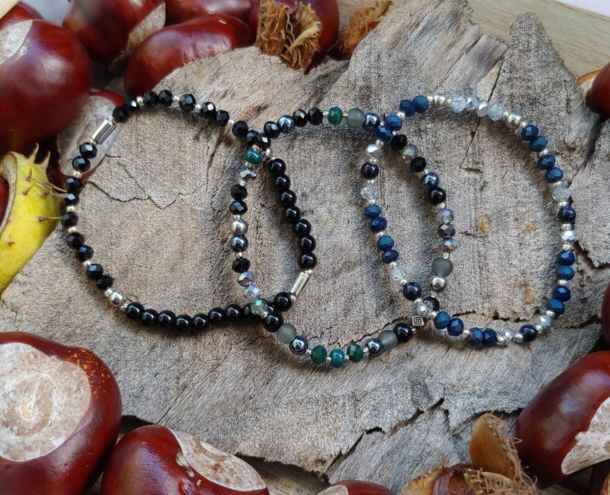 Hit! Zestaw trzech bransoletek. Szklane koraliki na żyłce elastycznej