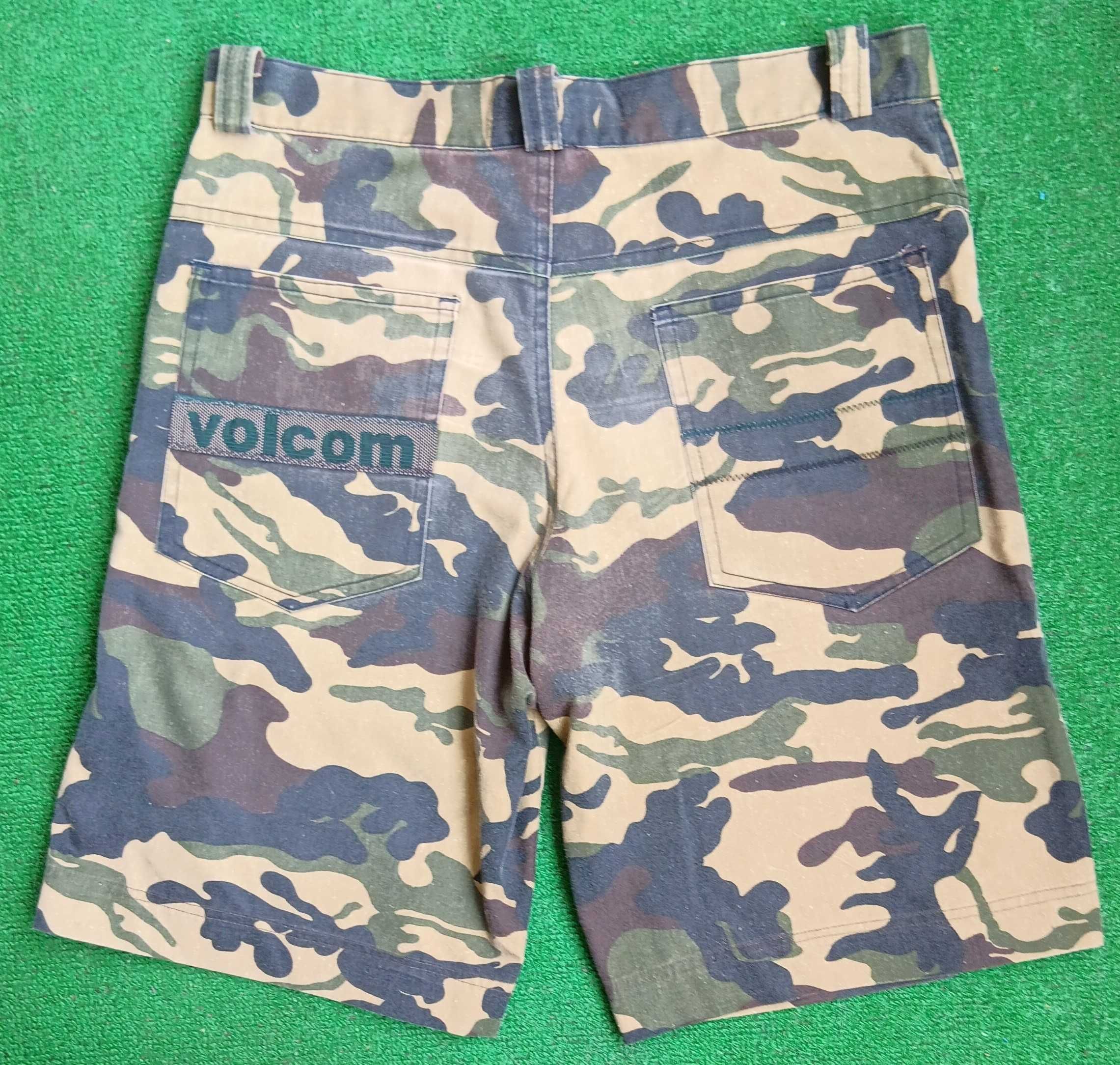 Calções Volcom padrão militar 32 (como novo)