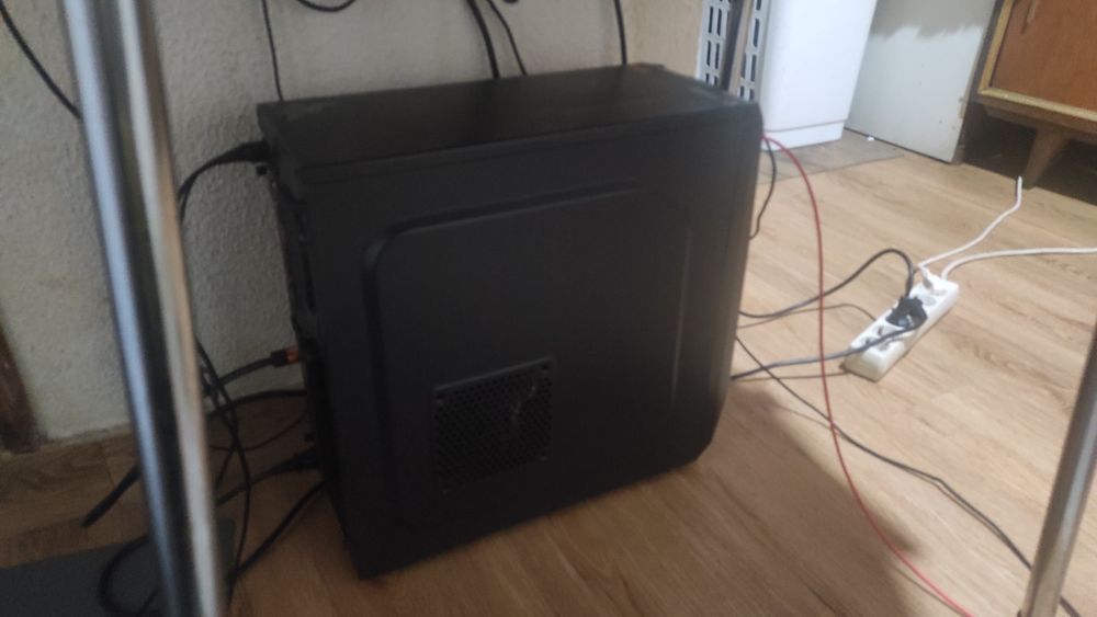 PC gamer Desktop [ Ryzen 5 3600, 16GB Ram, 2TB SSD, RX6650XT 8GB]