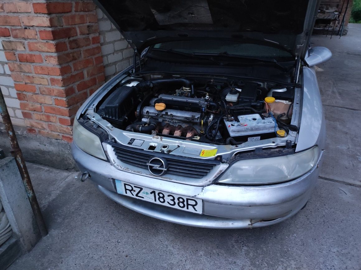 Opel Vectra B 1.6 бензин