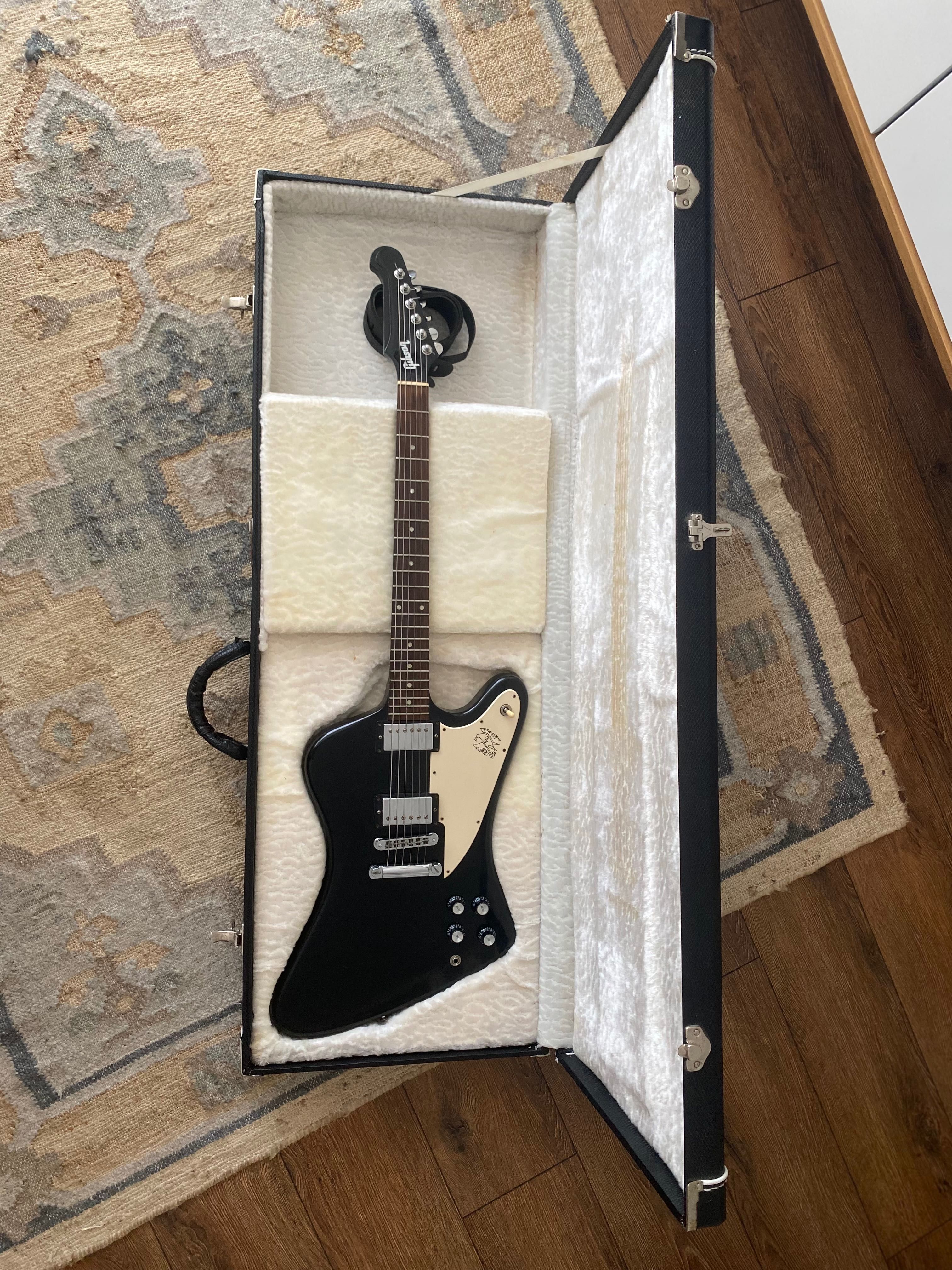 Gibson Firebird Studio 2006 - Dave Grohl The Pretender Guitar