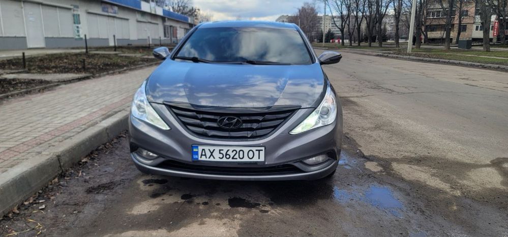 Hyundai Sonata 2010