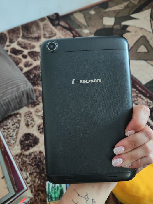 Продам планшет на запчастини lenovo