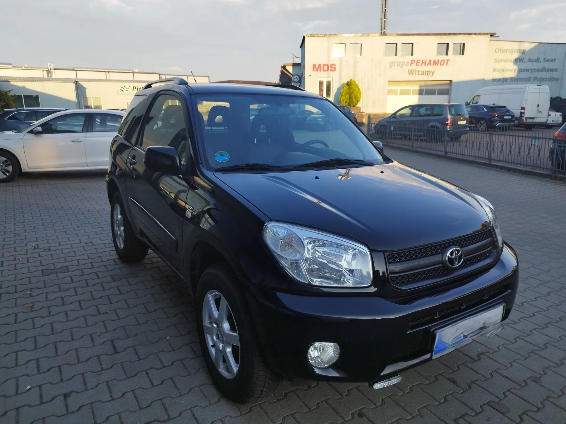 Toyota RAV4 niski udokumentowany przebieg,Bezwypadkowy ,Serwis
