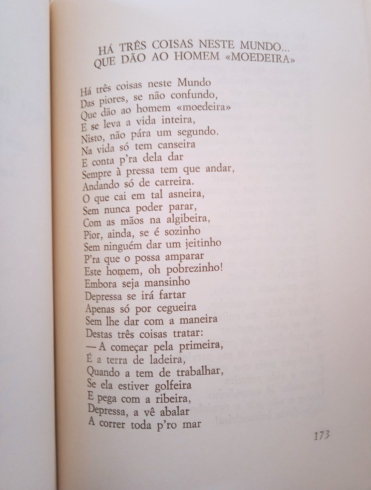 Voltado a cantar para o povo