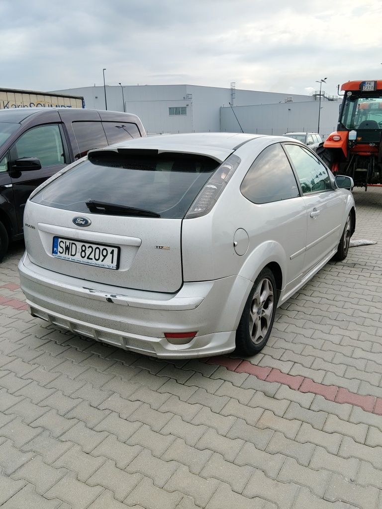 Ford Focus mk 2 uszkodzony