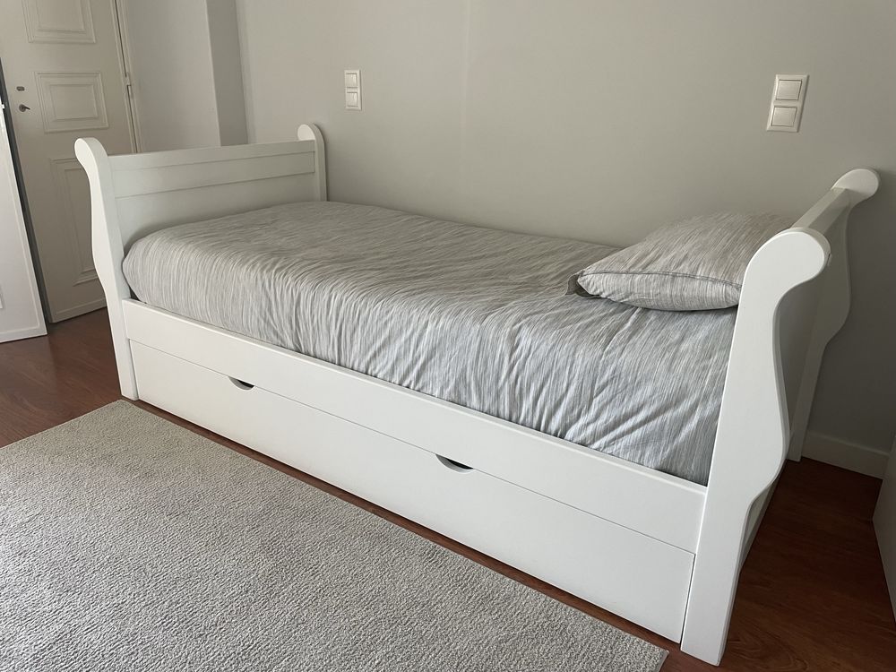 Cama solteiro madeira maciça lacada branca