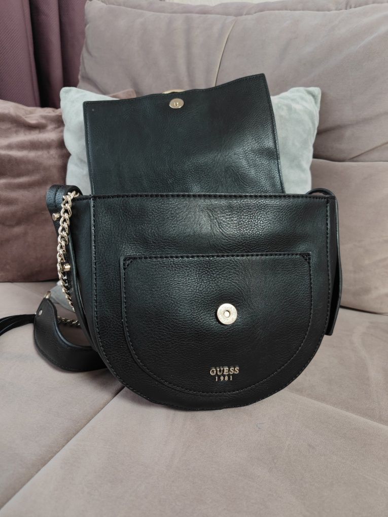 Сумочка Guess Dixie Crossbody Bag Black
оригінал