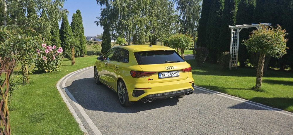 Wynajem Audi S3 Sportback – rok 2023 (2.0 TFSI / Automat / AWD)