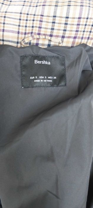 Brązowa kurtka puchowa w kratkę, R. S