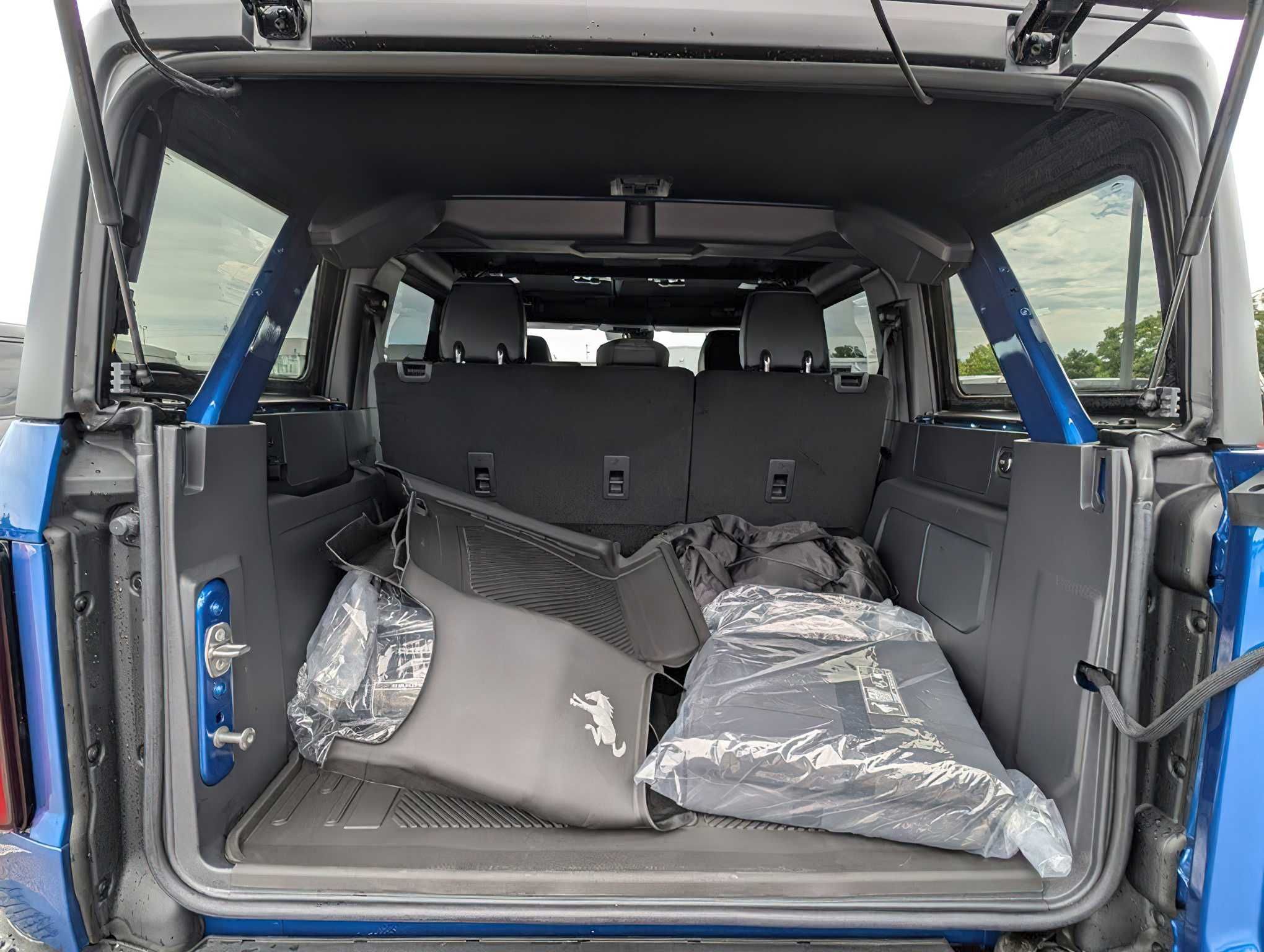 Ford  Bronco First Edition      2021