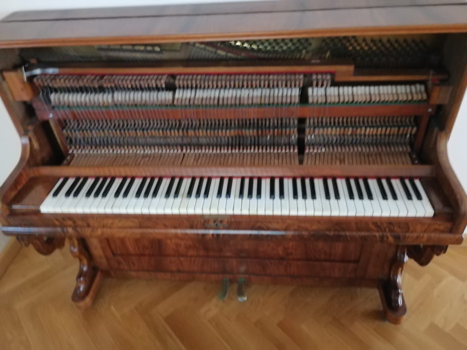 Sprzedam Pianino