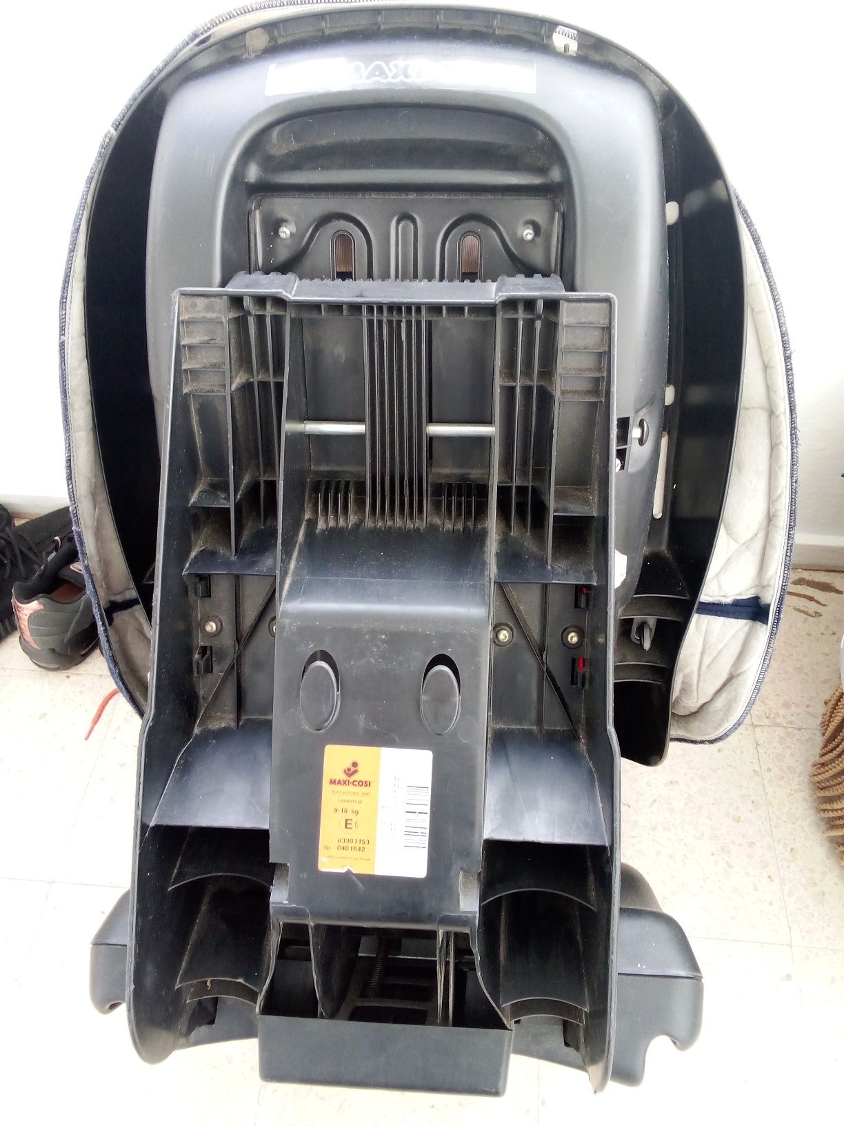 Vendo cadeira auto para bebê em bom estado até 24 meses