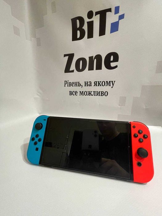 Nintendo Switch OLED Blue- Red з іграми+ карта памяті 128 ГБ