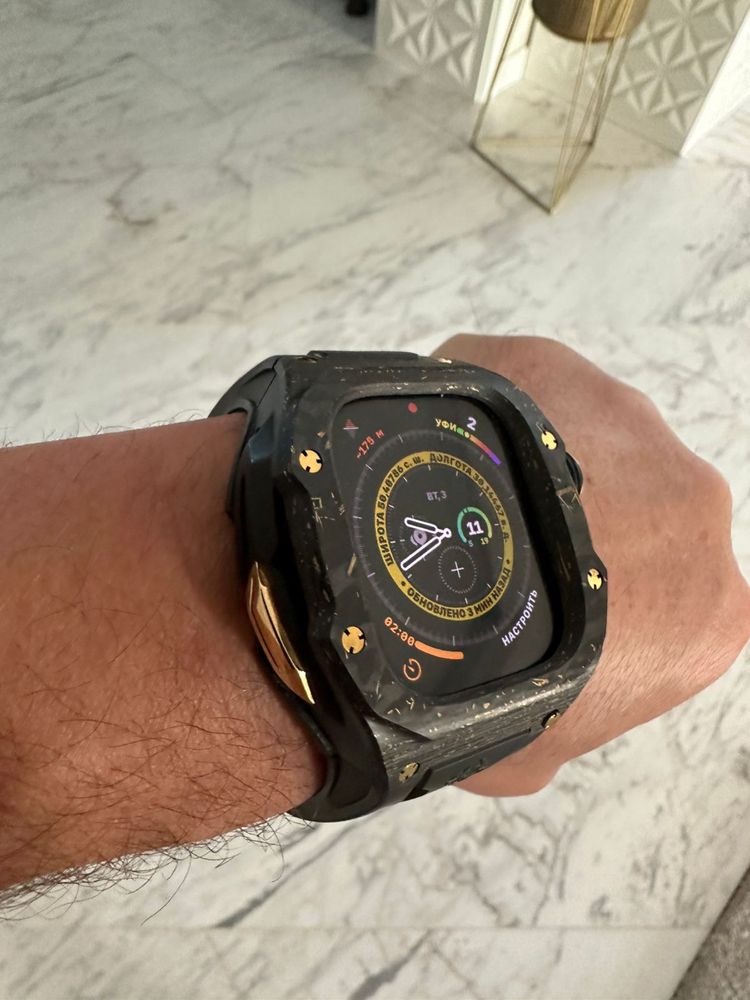 Apple  watch з ремінцем Golden concept 2000$