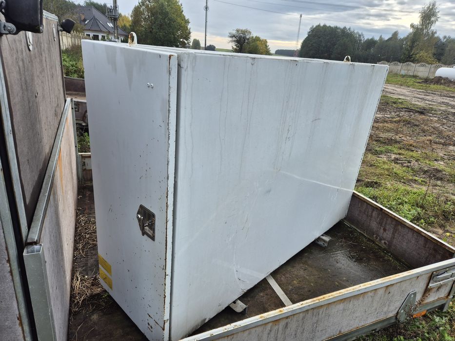 Skrzynka narzedziowa kabinowa wywrotu