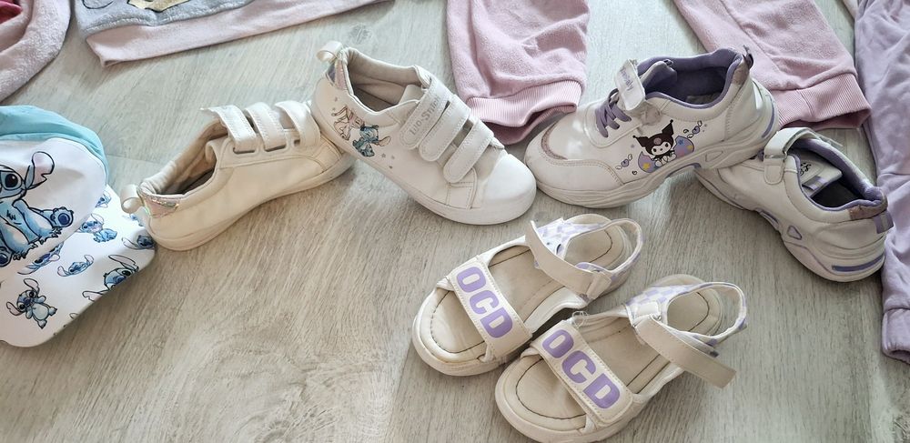 Paka ubrań Disney dla dziewczynki rozm 122/134